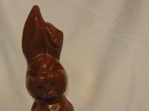 Carter, de lachende haas in melkchocolade