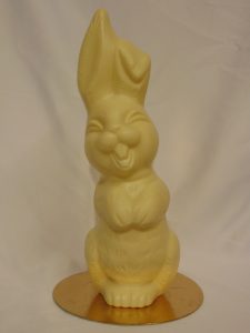 Lee, de lachende haas in witte chocolade