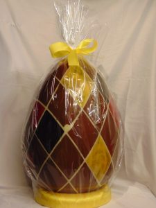 Reuzen Ei in melkchocolade