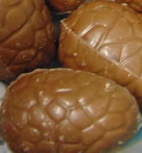 Paaseitjes in melkchocolade met karamel zonder papiertje Paaseitjes Melk Vanille