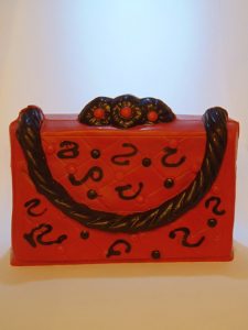 VDV Chocolaterie Handtas melkchocolade afgewerkt met pure chocolade en gekleurde melkchocolade online Belgische chocolade bestellen