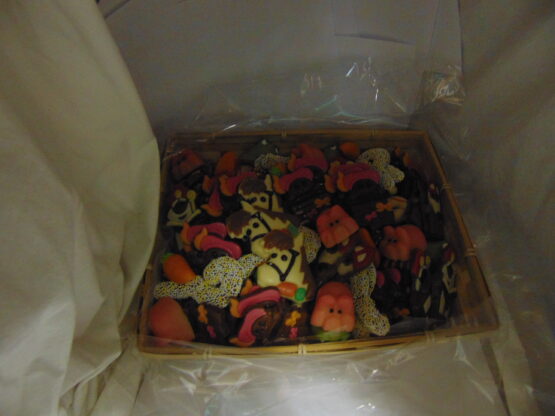 Mengeling met lekkers VDV Chocolaterie sint Sint Maarten Sinterklaas chocolade ander lekkers melkchocolade witte chocolade fondant marsepein caraques