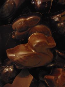 Zoodiertjes in melkchocolade gevuld met vanille VDV Chocolaterie sint Sint Maarten Sinterklaas chocolade melkchocolade zoodiertjes opgevuld met vanille