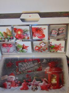 Pop-up kerstkaart met melkchocolaatjes VDV Chocolaterie