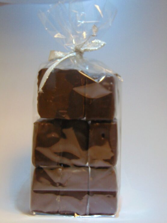 Krokante vierkante spekken met fondant chocolade VDV Chocolaterie
