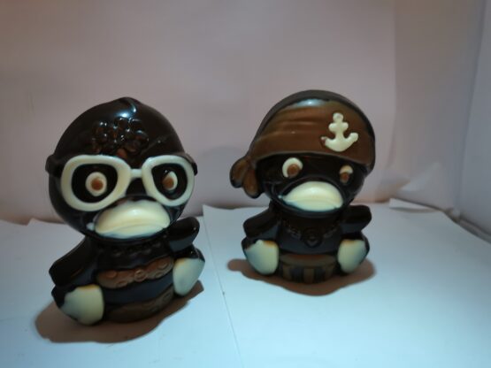 Baby piraat en genie in fondant chocolade