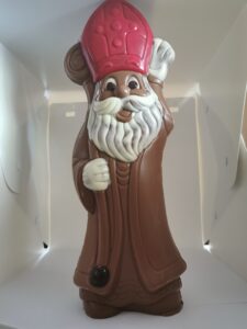 Wuivende sint in melkchocolade